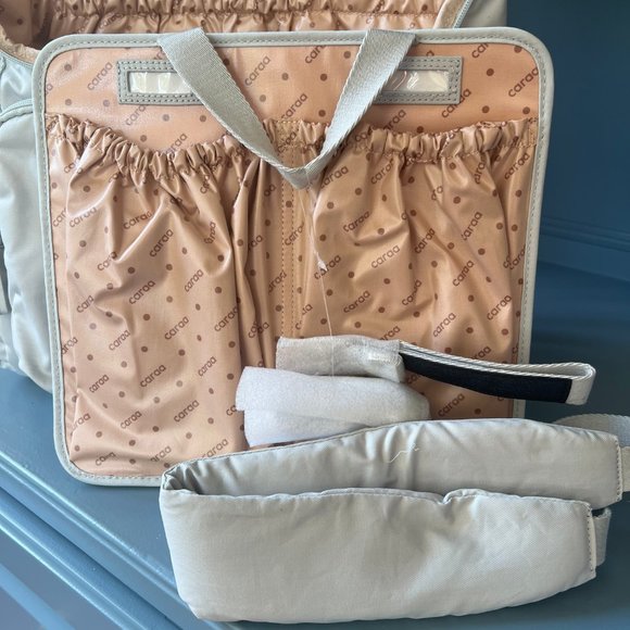 caraa Kids Accessories Bag. Large size in dove - Picture 3 of 4